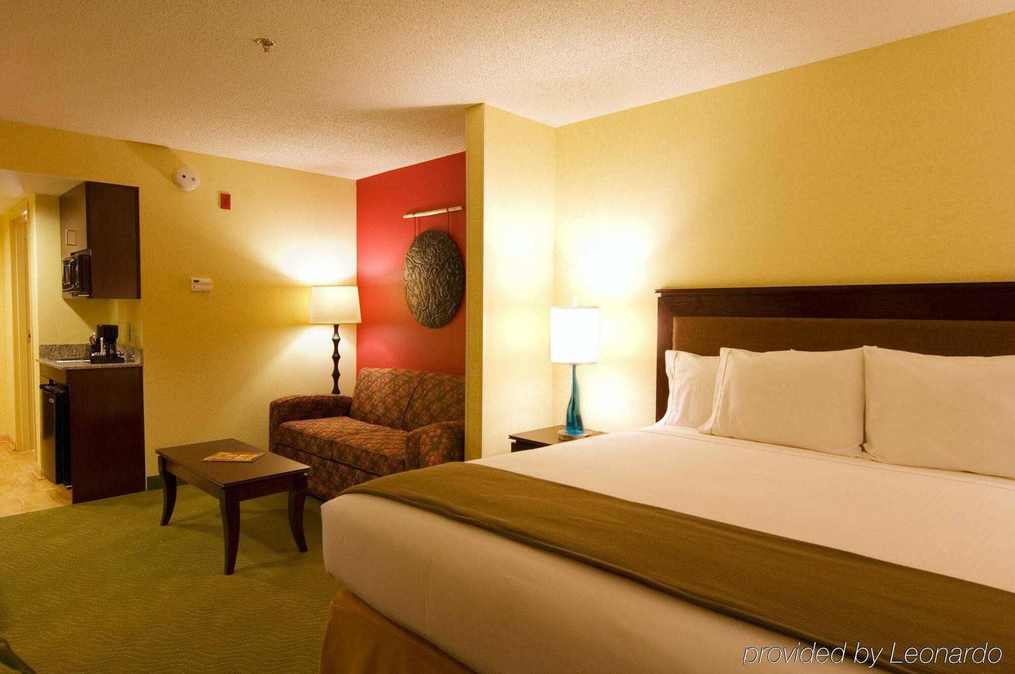 Holiday Inn Express Hotel & Suites Greenville-I-85 & Woodruff Road By Ihg Buitenkant foto